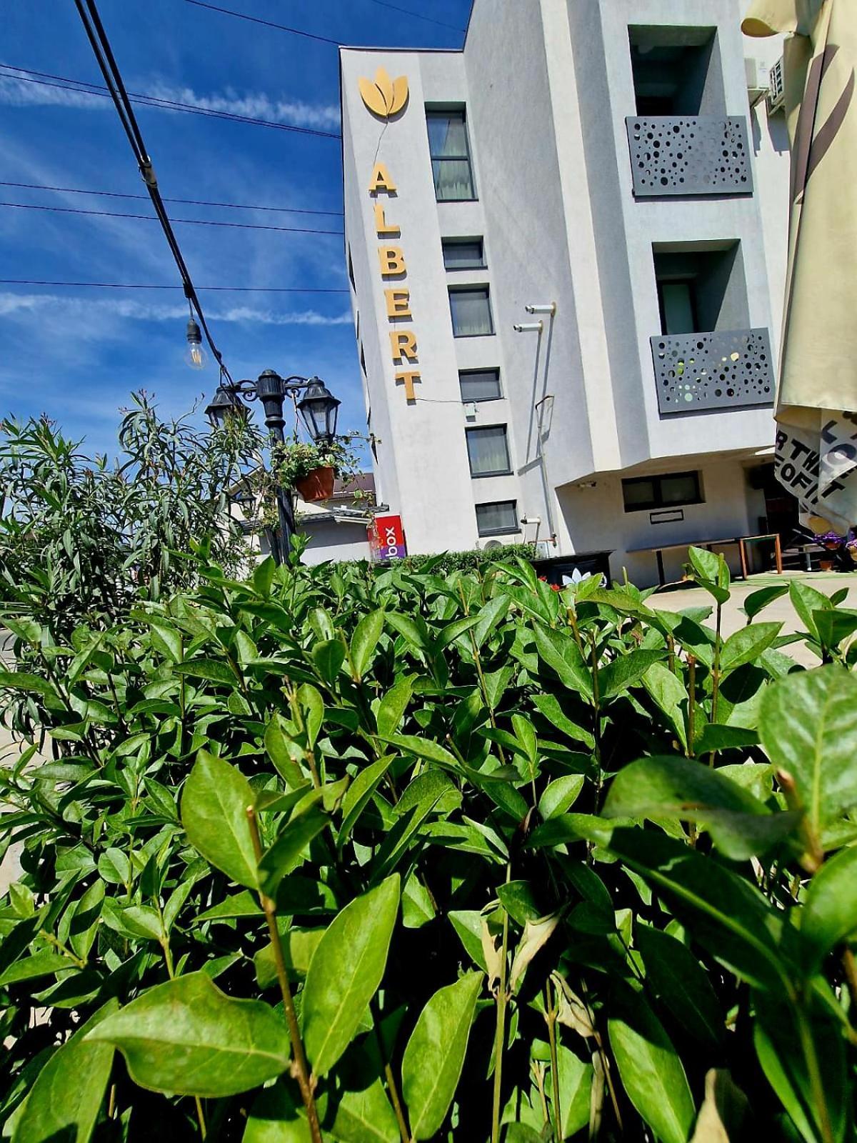 Albert Hotel Rosu ภายนอก รูปภาพ